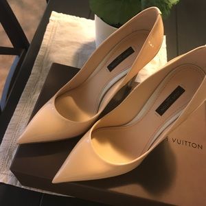 Louis Vuitton pink/nude eyeline pumps